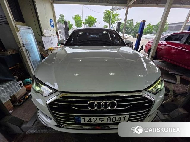 Audi A6 (C8) 2020 Белый из Кореи