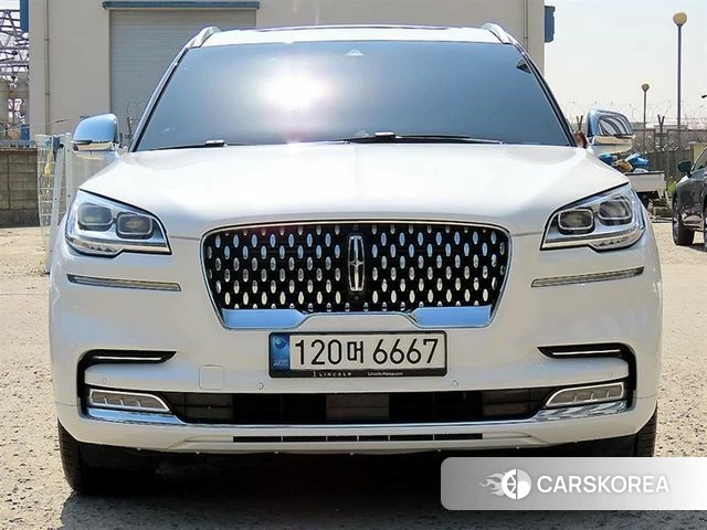 Lincoln Aviator 2nd generation 2020 Белый из Кореи