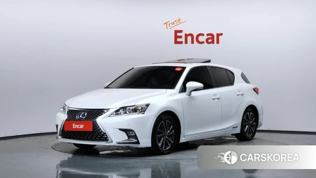 Lexus CT200h 2018 Белый из Кореи