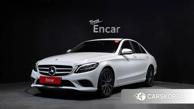 Mercedes-Benz C-Class W205 2019 Белый из Кореи