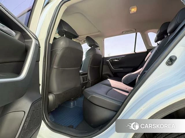Toyota RAV4 Rongfang 2021 Белый из Китая