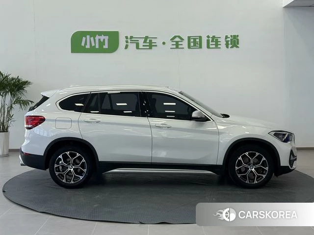 BMW X1 2021 Белый из Китая