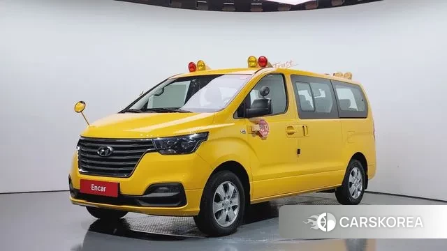 Hyundai The New Grand Starex 2018 Желтый из Кореи