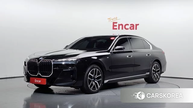 BMW 7 Series (G70) 2023 Черный из Кореи