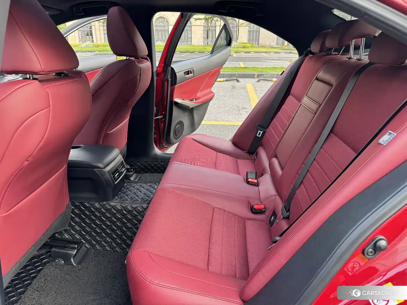 Lexus IS 2018 Белый из Китая