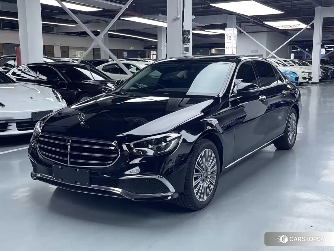 Mercedes-Benz E-Class 2023 Черный из Китая