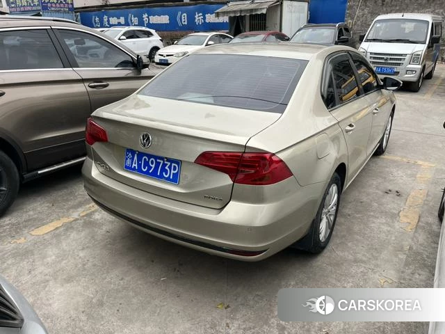 Volkswagen Bora 2022 Желтый из Китая