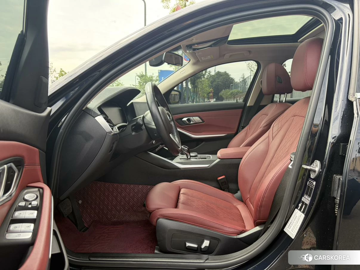 BMW 3 series 2021 Черный из Китая