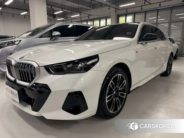 BMW 5 series 2025 Белый из Китая