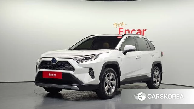 Toyota RAV4 5th Generation 2019 Белый из Кореи