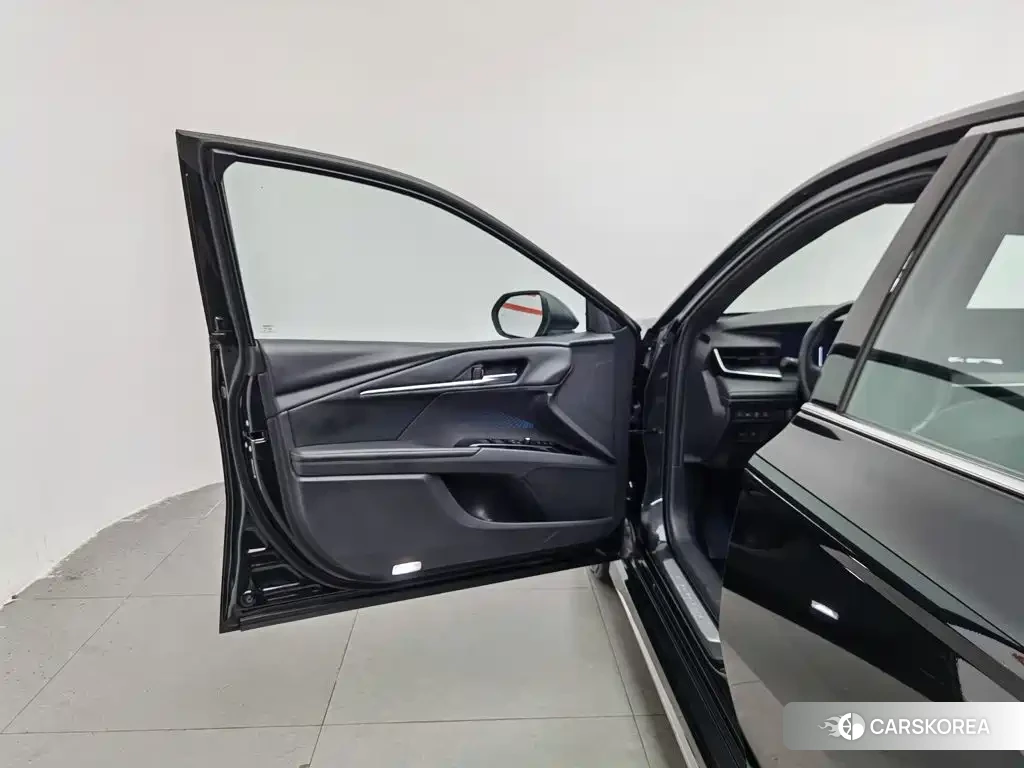 Toyota Camry 2024 Черный из Китая