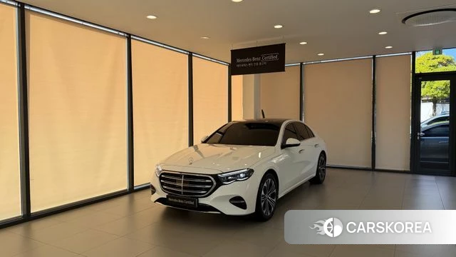 Mercedes-Benz E-Class W214 2026 Белый из Кореи