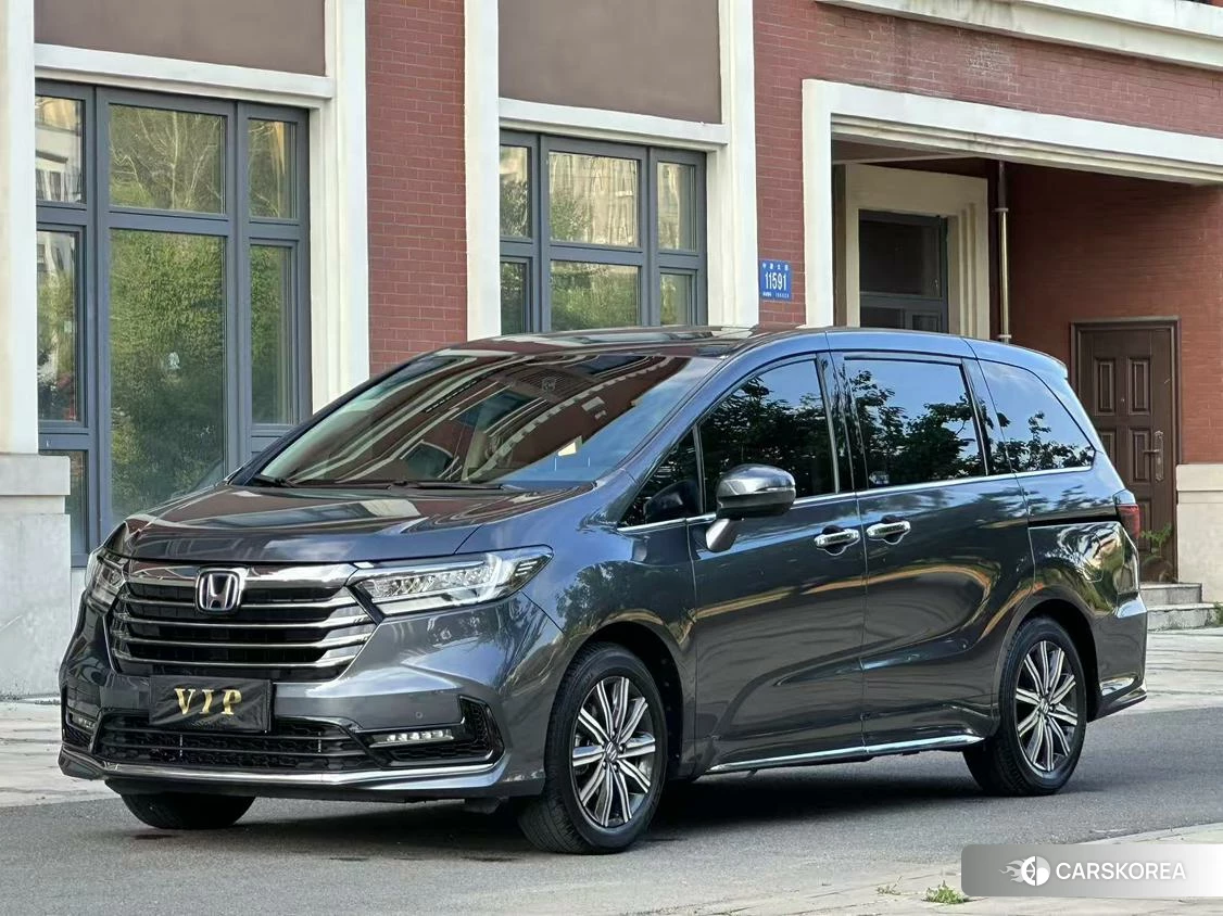 Honda Odyssey 2021 Темно-серый из Китая