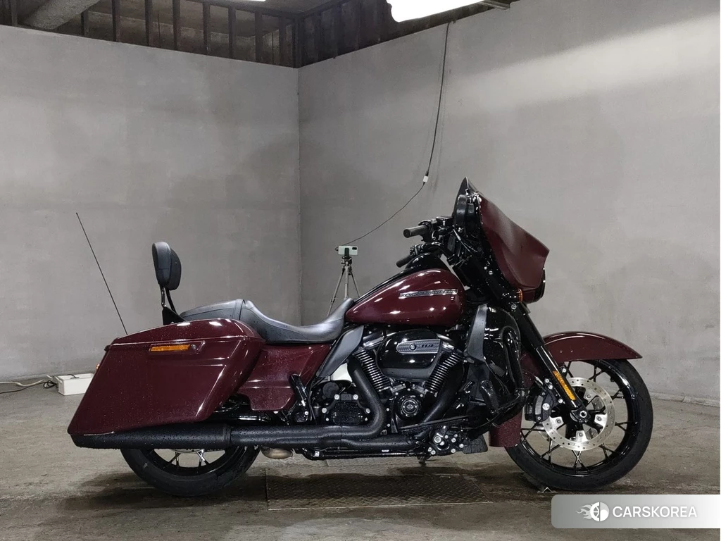 Проданный Harley-Davidson Street Glide FLHXS1870 2020 из Японии