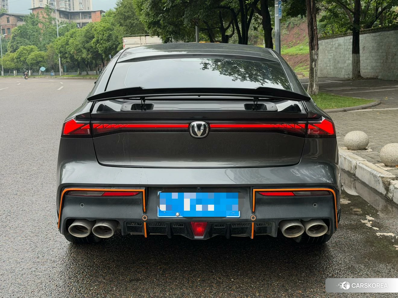Chang'an UNI-V 2022 Темно-серый из Китая