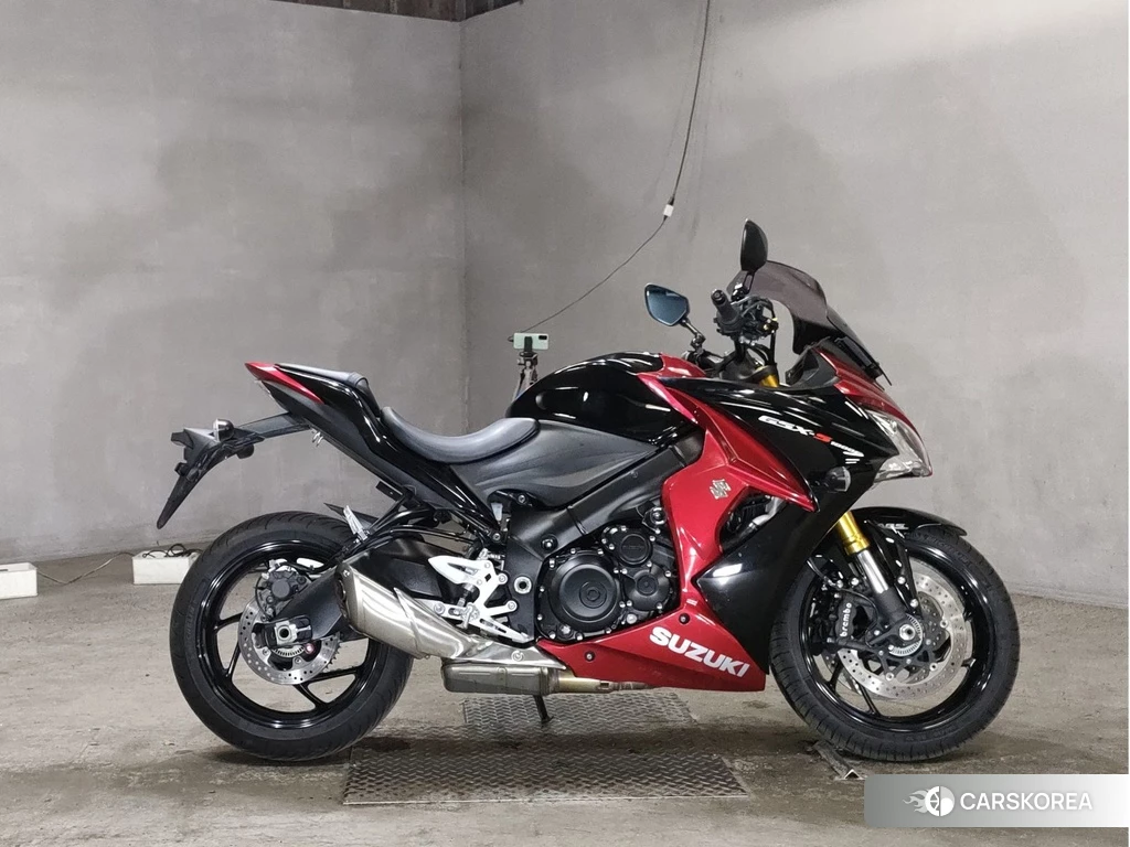 Проданный Suzuki GSX-S1000F 2015 из Японии, фото 2