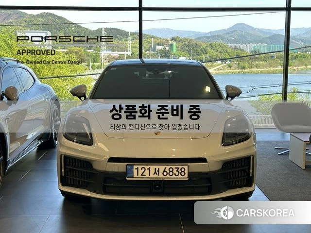 Porsche Panamera (976) 2025 Серебристо-серый из Кореи