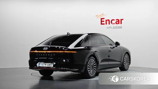 Hyundai Grandeur Hybrid (GN7) 2023 Черный из Кореи