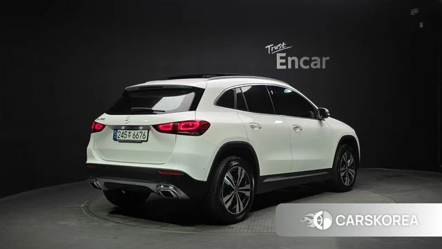 Mercedes-Benz GLA - Class H247 2021 Белый из Кореи
