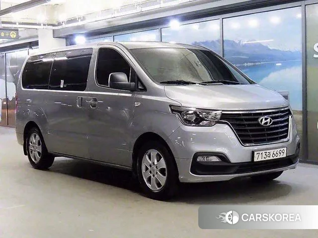 Hyundai The New Grand Starex 2020 Серебристо-серый из Кореи