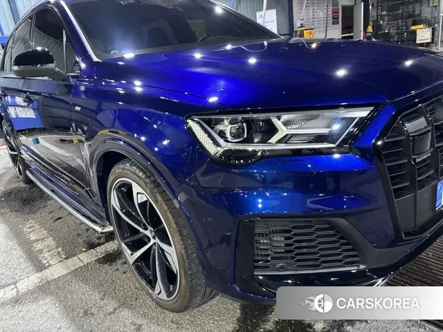 Audi Q7 (4M) 2022 Синий из Кореи