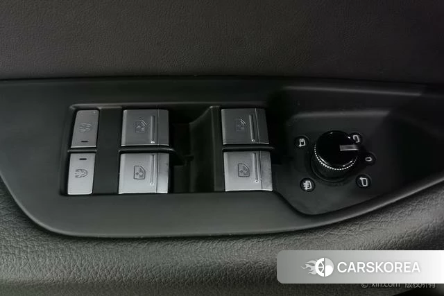 Audi A6L 2023 Черный из Китая