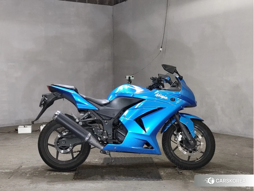 Проданный Kawasaki NINJA 250R id 4174725 из Японии