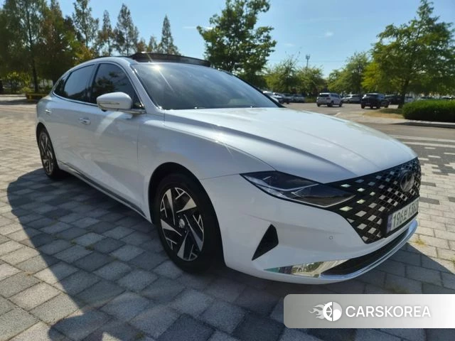 Hyundai The New Grandeur IG Hybrid 2021 Белый из Кореи