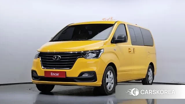 Hyundai The New Grand Starex 2019 Желтый из Кореи
