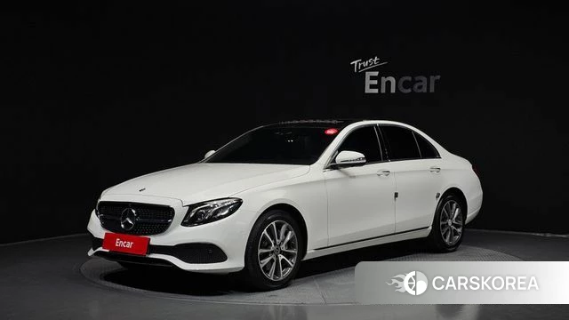Mercedes-Benz E-Class W213 2019 Белый из Кореи
