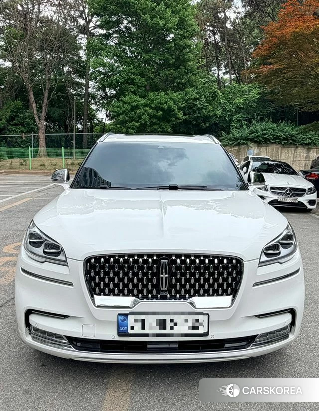 Lincoln Aviator 2nd generation 2021 Белый из Кореи