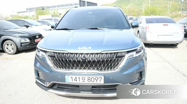 Kia Carnival 4th generation 2023 Темно-зеленый из Кореи