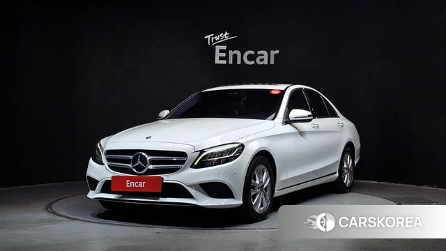 Mercedes-Benz C-Class W205 2019 Белый из Кореи