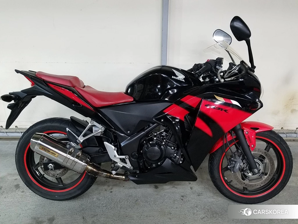 Проданный Honda CBR250R ABS id 4116118 из Японии, фото 2