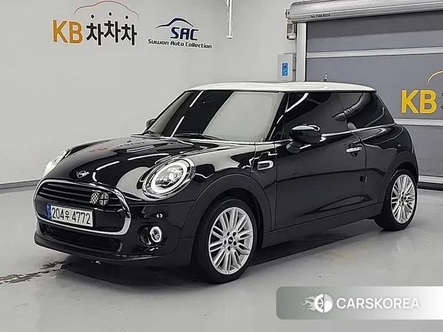 Mini Cooper 2021 Черный из Кореи