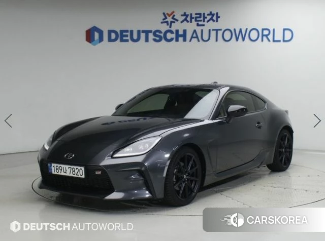 Toyota GR86 2024 Серебристо-серый из Кореи