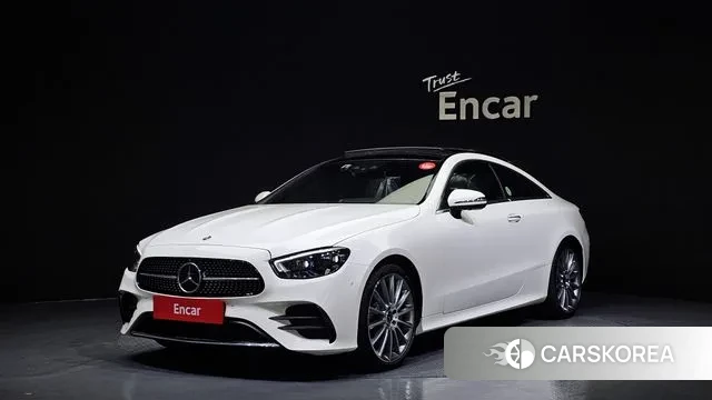 Mercedes-Benz E-Class W213 2023 Белый из Кореи