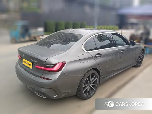 BMW 3 series 2022 Серебристо-серый из Китая