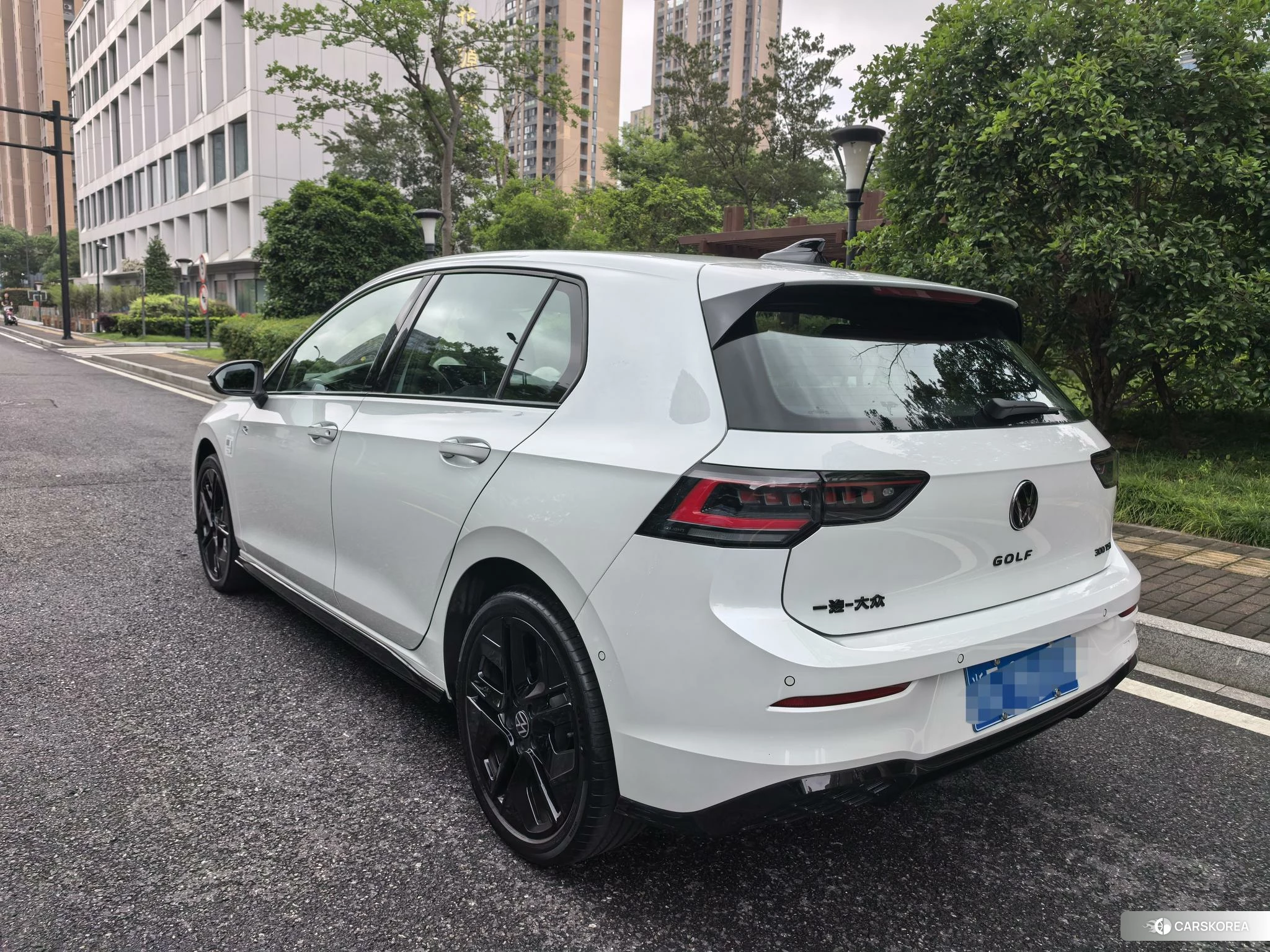 Volkswagen Golf 2024 Белый из Китая