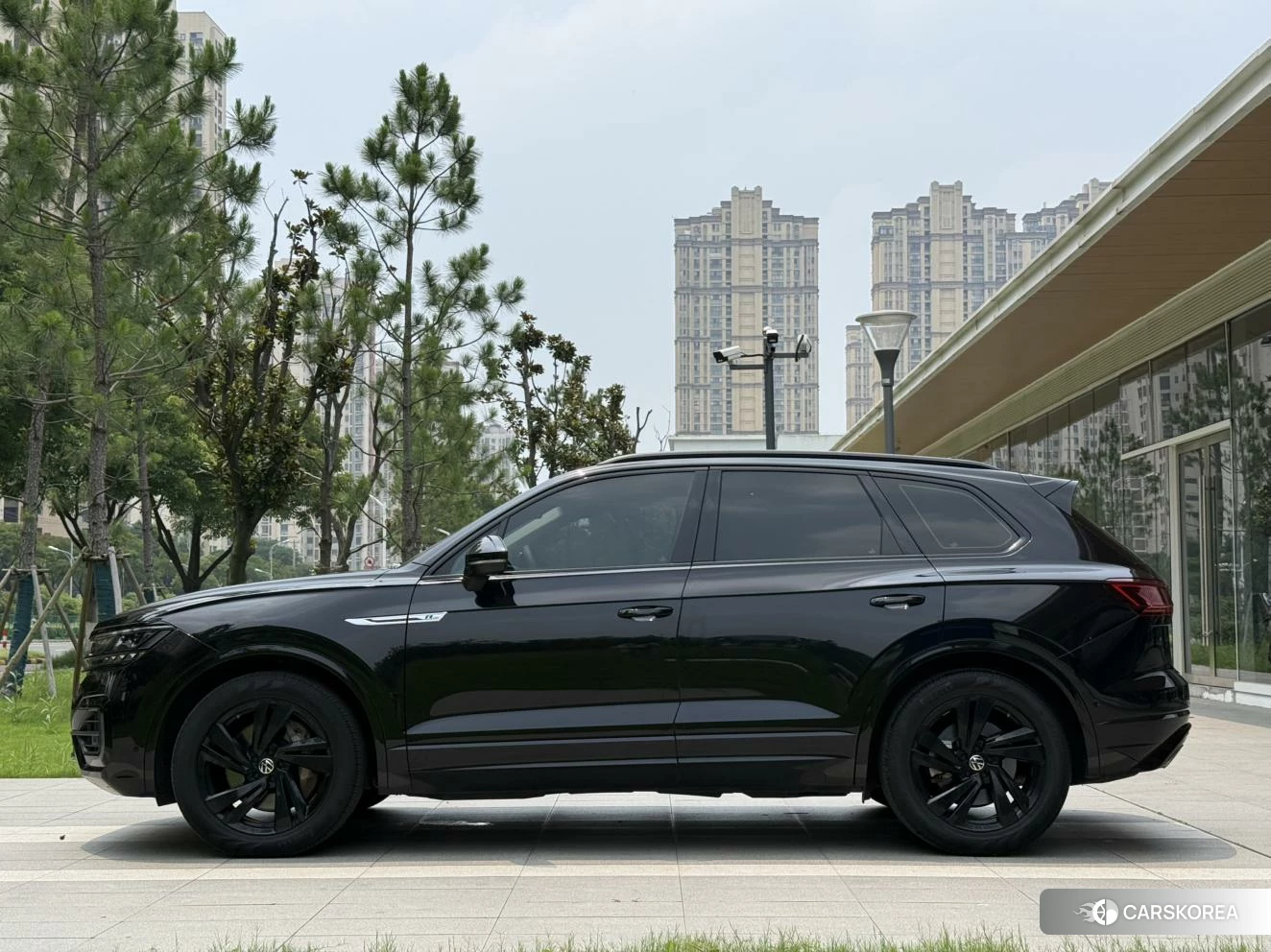 Volkswagen Touareg 2021 Черный из Китая
