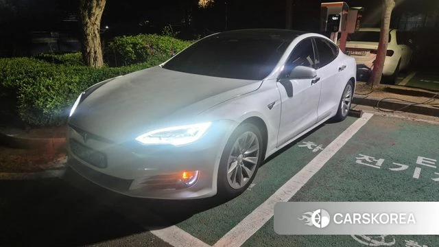 Tesla Model S 2020 Белый из Кореи
