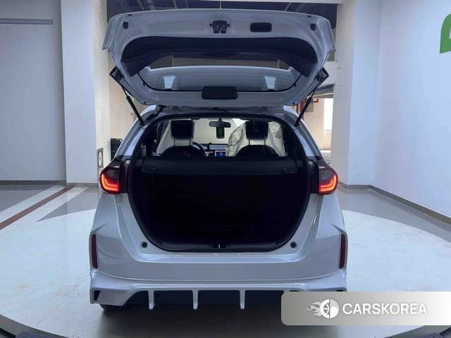 Honda Fit 2022 Белый из Китая
