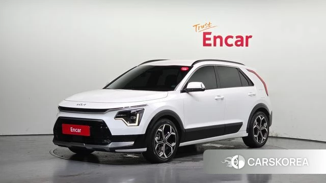 Kia Di Ol Nu Niro 2022 Белый из Кореи