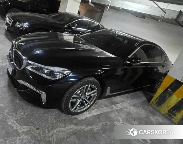 BMW 7 Series (G11) 2018 Черный из Кореи