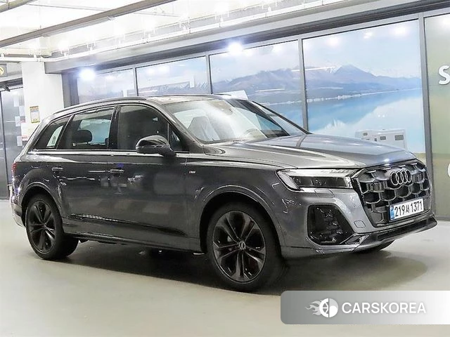 Audi Q7 (4M) 2026 Серый из Кореи