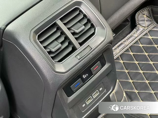 Volkswagen Tiguan L PHEV 2021 Белый из Китая