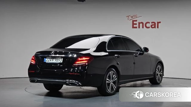 Mercedes-Benz E-Class W213 2020 Черный из Кореи