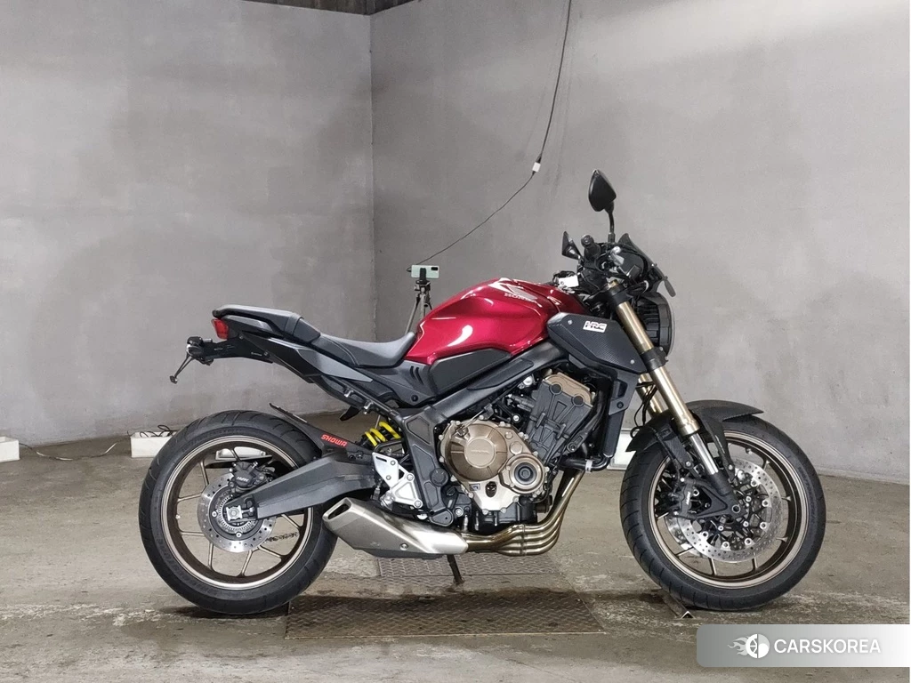 Проданный Honda CB650R 2020 из Японии