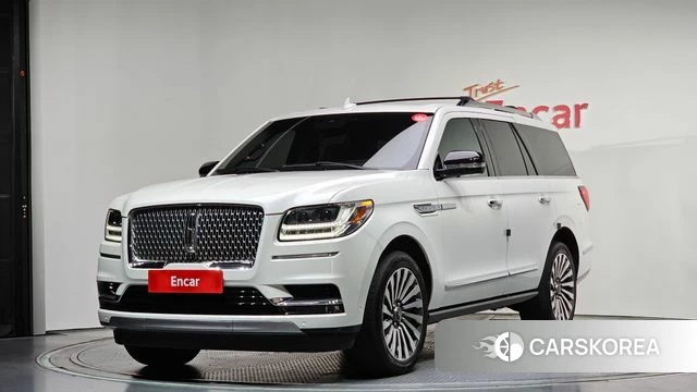 Lincoln Navigator 4th generation 2021 Белый из Кореи