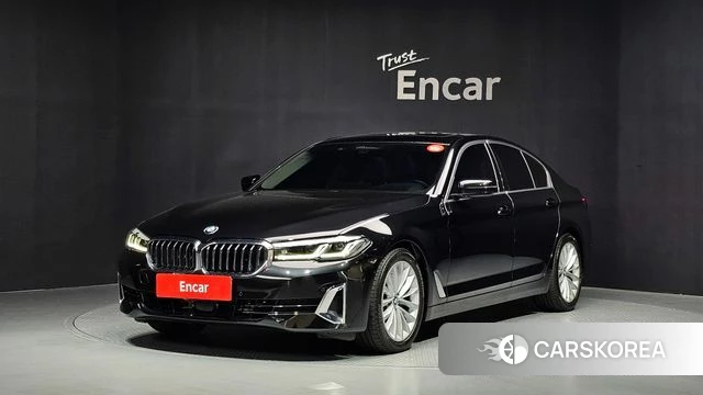 BMW 5 Series (G30) 2022 Черный из Кореи